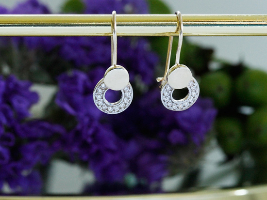 Kolczyki złote na biglu delikatne z drobnymi cyrkoniami