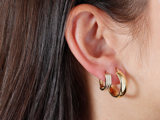 Kolczyki złote małe kółeczka z cyrkoniami 14mm