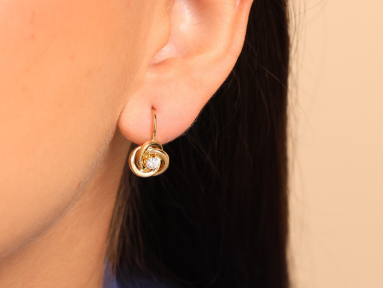 Złote kolczyki angielskie przeplatane z cyrkonią