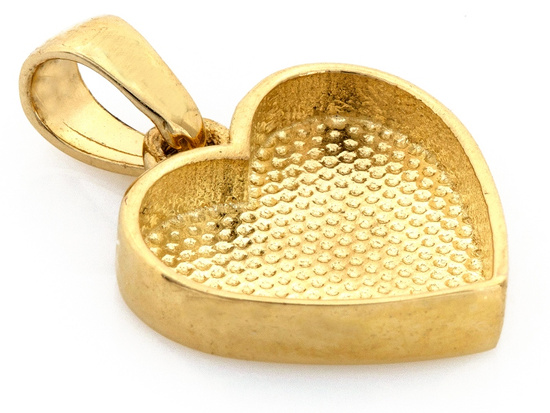 Złota zawieszka małe serce możliwy grawer