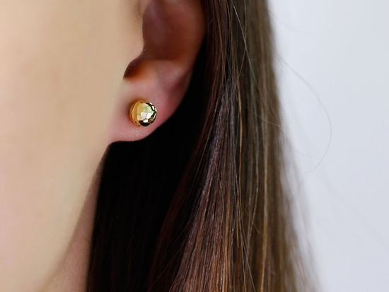 Złote kolczyki diamentowane kulki na sztyft