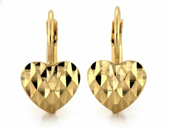 Złote kolczyki angielskie z błyszczącym sercem