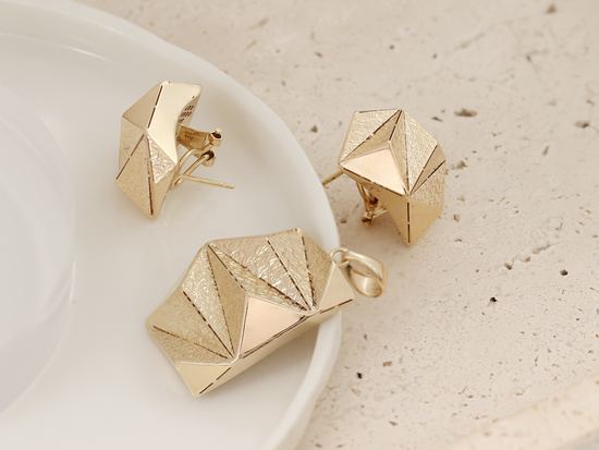 Modna nowoczesna oryginalna duża zawieszka