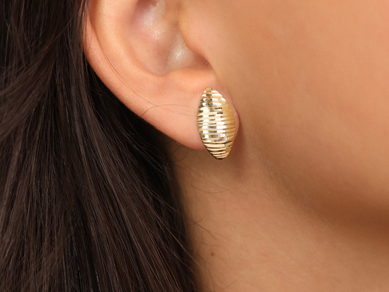 Złote kolczyki angielskie owalne blaszki frezowane